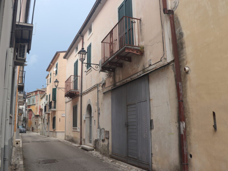 MELIZZANO (BN) - 98 PALAZZOTTO ABITABILE