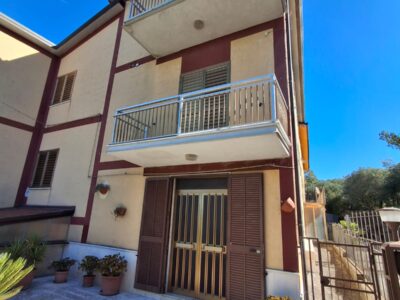 SANT'AGATA DE' GOTI (BN) - 176 PORZIONE DI CASA CON INGRESSO INDIPENDENTE