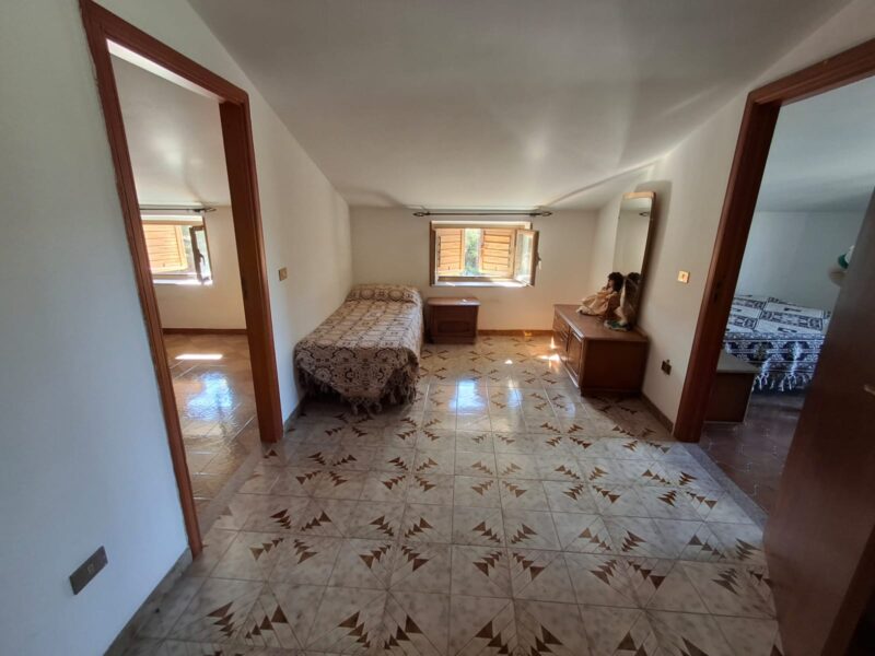 SANT'AGATA DE' GOTI (BN) - 176 PORZIONE DI CASA CON INGRESSO INDIPENDENTE