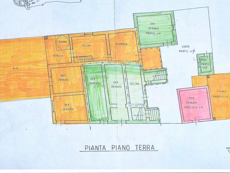 ALVIGNANO (CE) - 143 INTERO BORGO RURALE CON TERRENO IN POSIZIONE PANORAMICA
