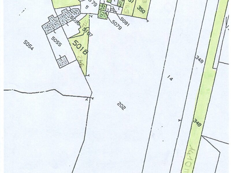 ALVIGNANO (CE) - 143 INTERO BORGO RURALE CON TERRENO IN POSIZIONE PANORAMICA